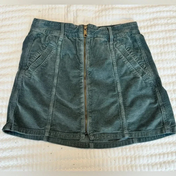 American Eagle Zip Front Corduroy Skirt - Picture 1 of 6